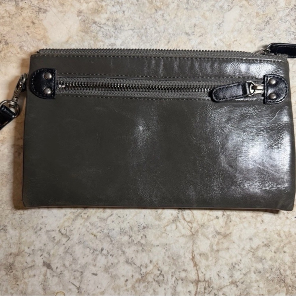 Shiraleah  Women's Dark Gray Wristlet